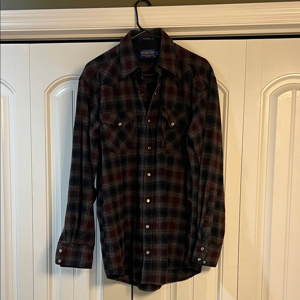 Pendleton Men's Button Down Shirt - Burgundy and Black Plaid